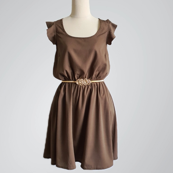 Vero Moda Dresses & Skirts - Vero Moda Brown Racerback Dress with Ruffle Cap Sleeves Size 10